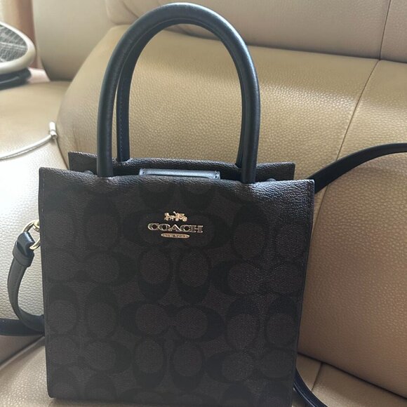 🍵COACH Mini Cally Crossbody, Brown Black - Picture 1 of 5